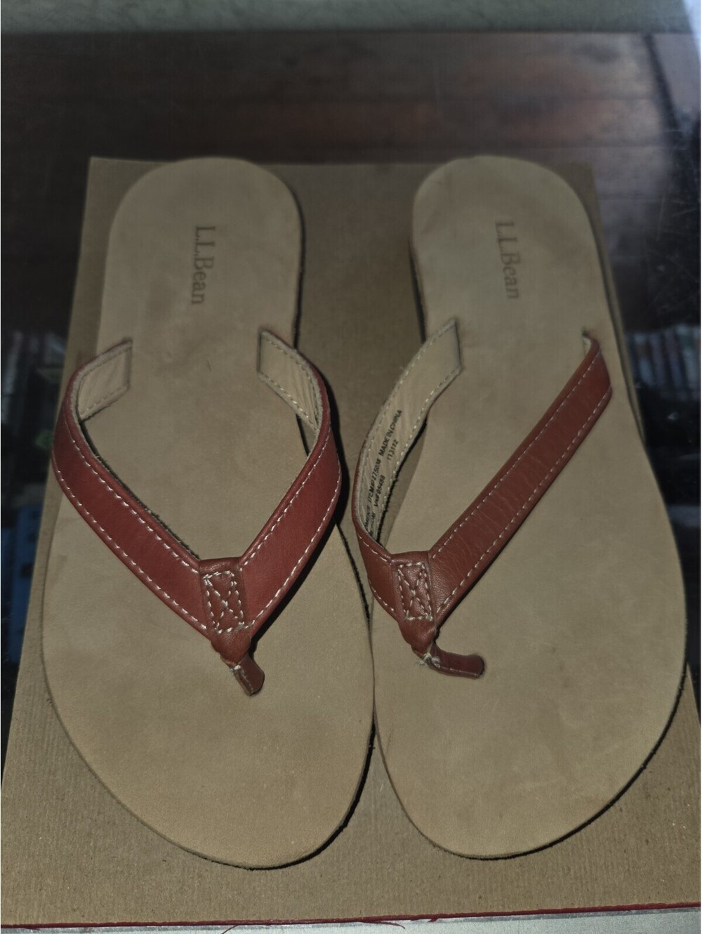 L.L. Bean Flip Flops Size 6  no box  A11